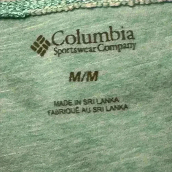 Columbia - Light Green 3/4 sleeve top- women’s Medium - Picture 4 of 4